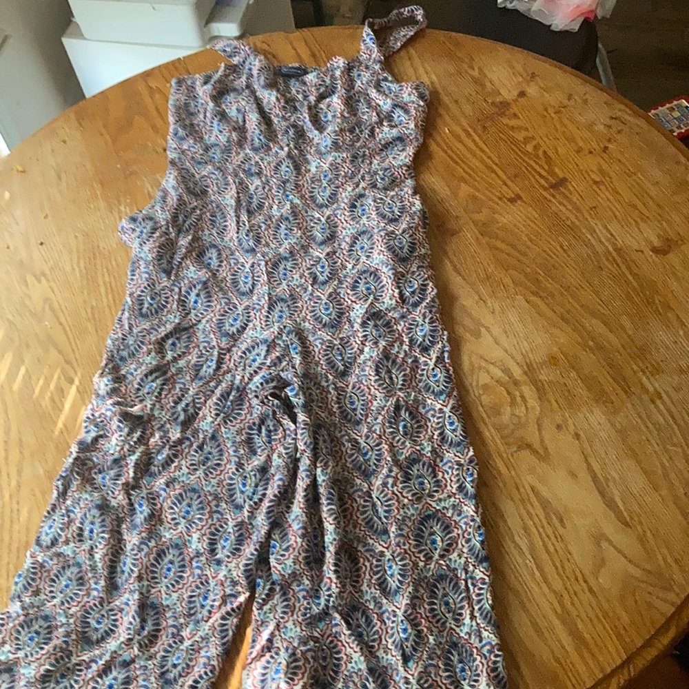 It’s a cute jumpsuit!